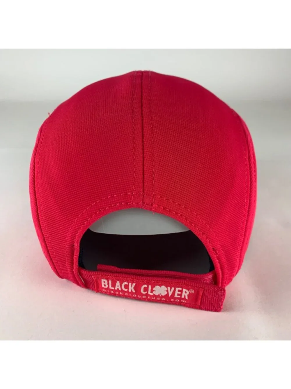 Black Clover Live Lucky Unisex Pink Short Bill 5-Panel Strapback Hat